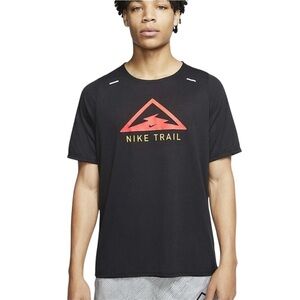 Nike Rise 365 Trail Running Mesh Knit Men's Black Tee Medium NWT DJ0600-010